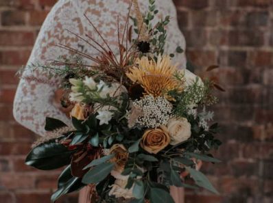 How to Choose the Perfect Flowers for Your Wedding Bouquet